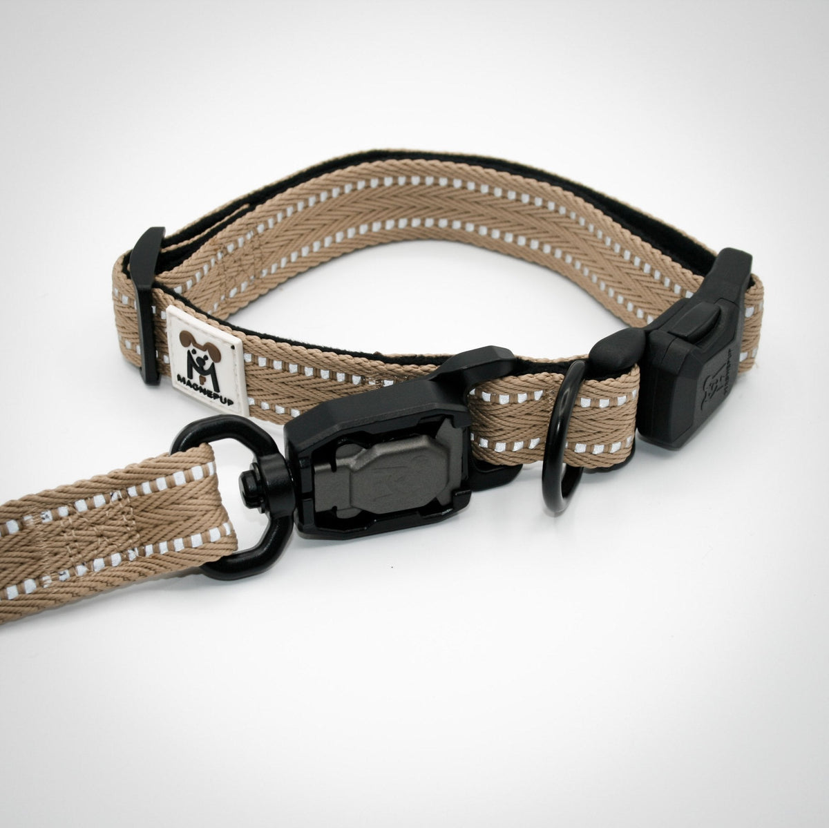 Standard collar and leash set in Desert Tan