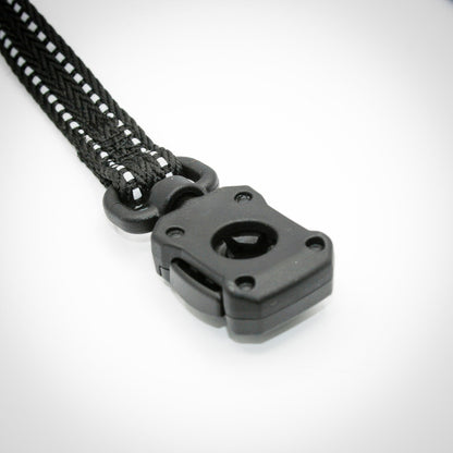 Onyx Black Slim leash — buckle, top view