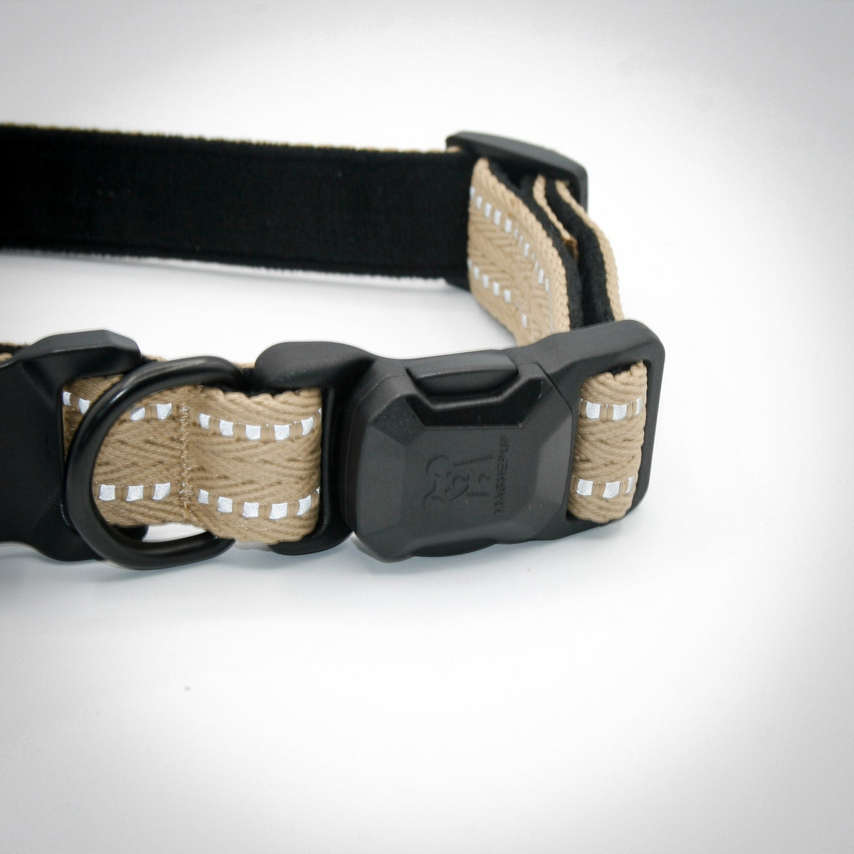 Desert Tan Standard collar — magnetic buckle closed